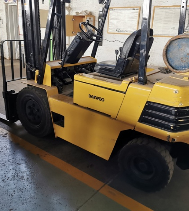 H. 2.5t Forklift.jpg